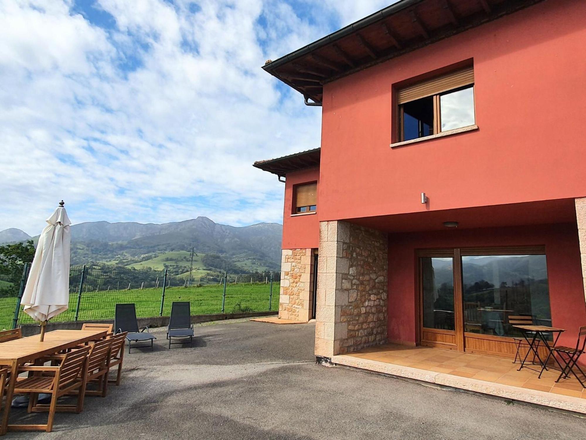 La Bergerie Del Uncal Villa Arriondas Exterior photo